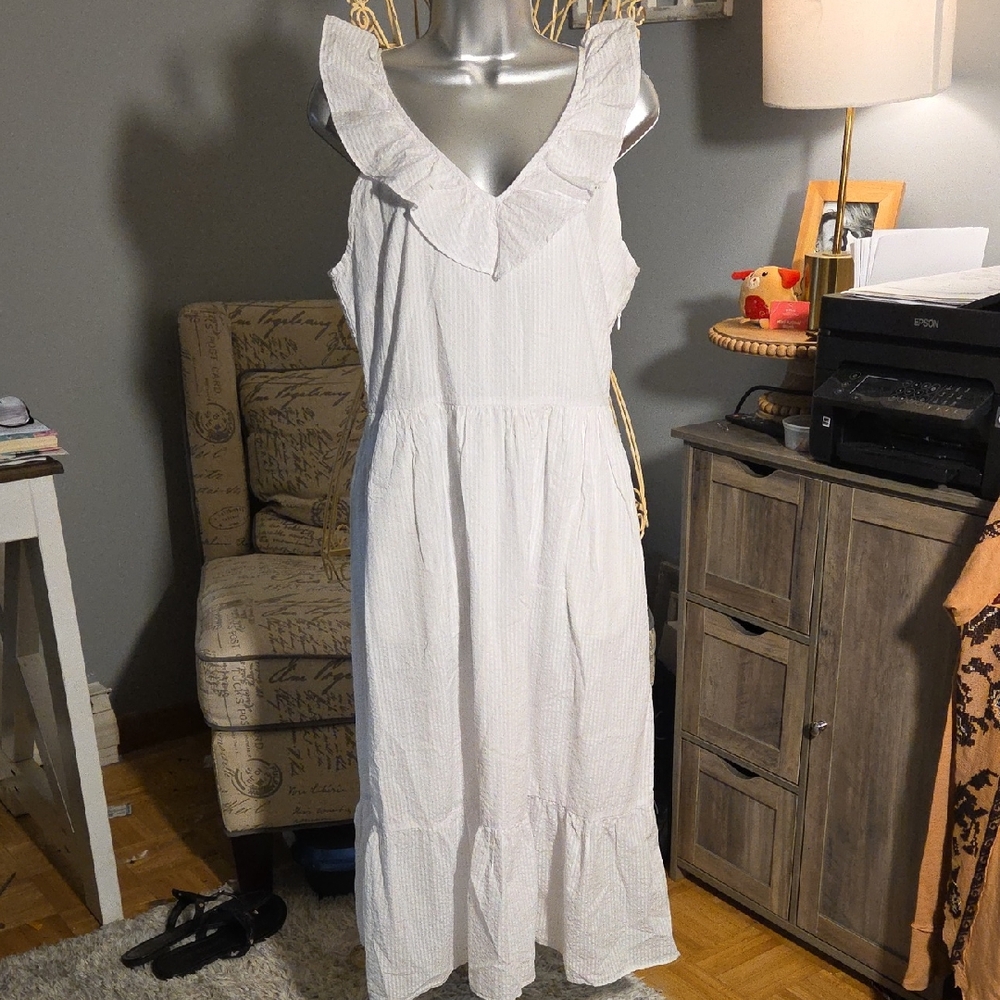 Vineyard Vines Elegant White Midi Dress